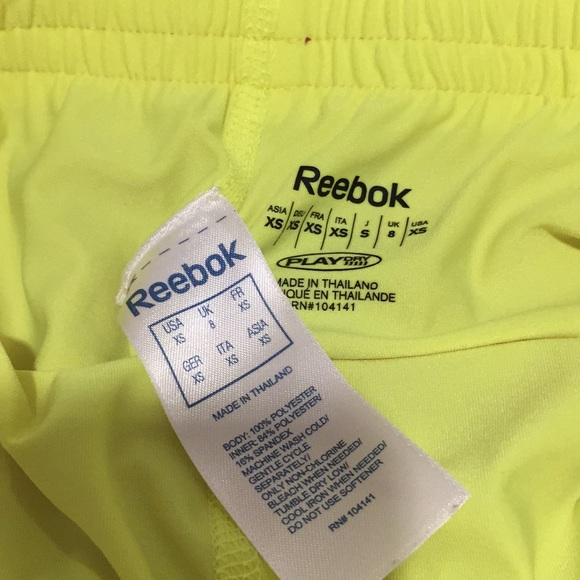 Reebok running shorts pink women’s Extra Small - Picture 5 of 5